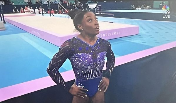 Simone Biles finishes off her return to the Olympics with a silver on floor exercise