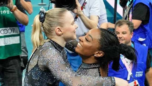 Simone Biles’ Strong Message To Jordan Chiles After Olympic Contro...Click Here For More Details