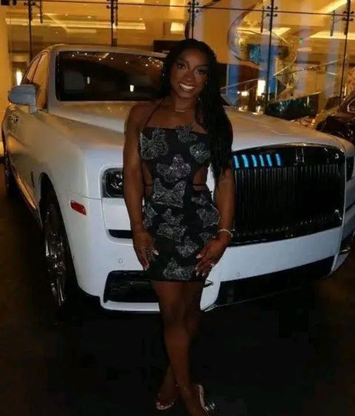 BREAKING NEWS: Congratulations to Simone Biles as she has been gifted a brand new rolls Royce 2024 model by a famous celebrity to celebrate her .. …..see more