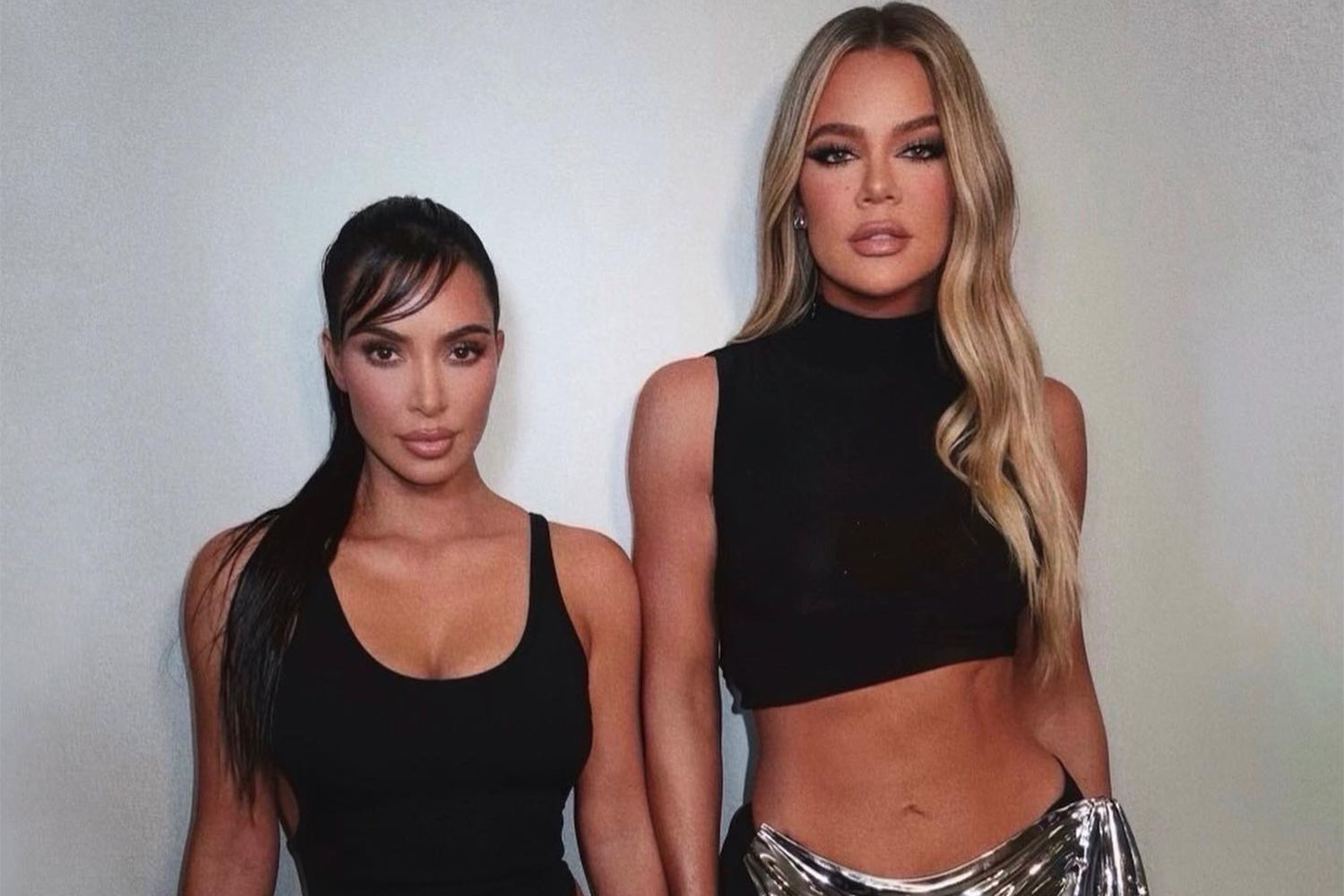 Kim and Khloe Kardashian in fierce clash as they accuse each other of ‘mom-shaming’ Full Details Bellow!!