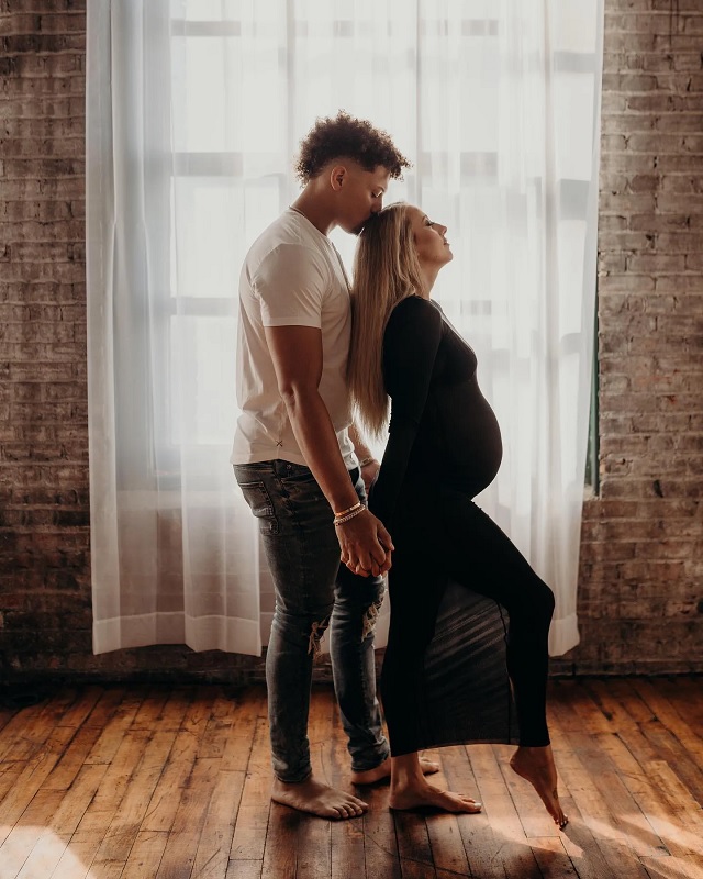 JUST IN: Patrick Mahomes officially announced that wife Brittany Mahomes is pregnant, Baby no.3… Congratulations to the Mahomes family