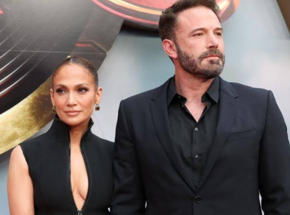 Breaking news : Ben Affleck and Jennifer Garner’s daughter, Violet Affleck Revealed Why She Doesn’t Want Her Father Ben Affleck and Jennifer Lopez to Divorce. “Jennifer Lopez is My…See More