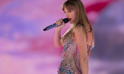 Taylor Swift Was So Happy That She Couldn’t Hide Her Big Smile As Fans Chanted Her Name While Singing Along With Her!!