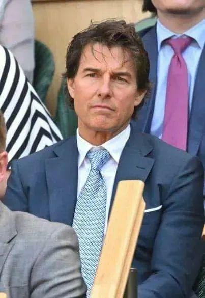 15 years after the heartbreak of divorce, Tom Cruise, 61, might have found love again... better sit down, because you could recognize his new lady ❤ Check Comments 