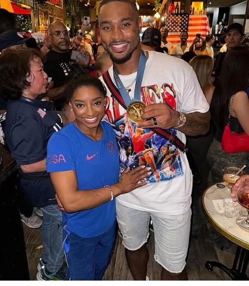 Divorce Him: Jonathan WALKING RED FLAG’ Simone biles genuine supporters tell Simone to ‘file divorce papers asap’ as husband Owens calls himself the…. Read More