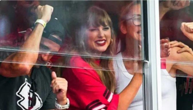 Taylor Swift was never expected to attend every Chiefs game: Travis Kelce set the record straight years ago……See More