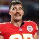 Travis Kelce and the Chiefs Win Fifth Straight Game as Taylor Swift Celebrates with Their Families