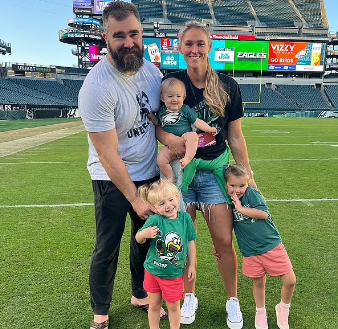 Taylor Swift reacts to Jason and Kylie Kelce's adorable baby announcement.... Full details below