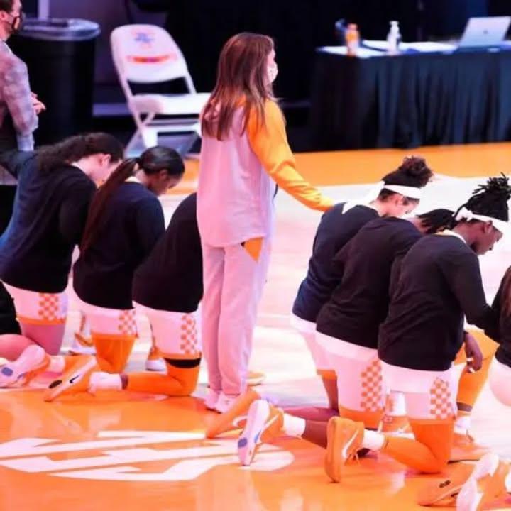 6 students who knelt during the national anthem at the University of Texas have lost their scholarships for kneeling during the national anthem and the US flag.