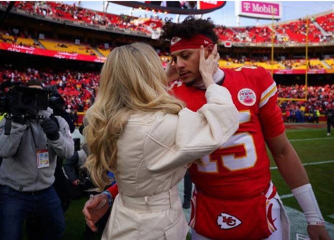 Fans are all saying the same thing as Brittany Mahomes gives husband Patrick a good luck kiss at Chiefs playoffs game less than a week after giving birth